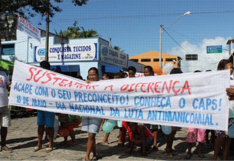 Passeata celebra Dia da Luta Antimanicomial em Belmonte.
