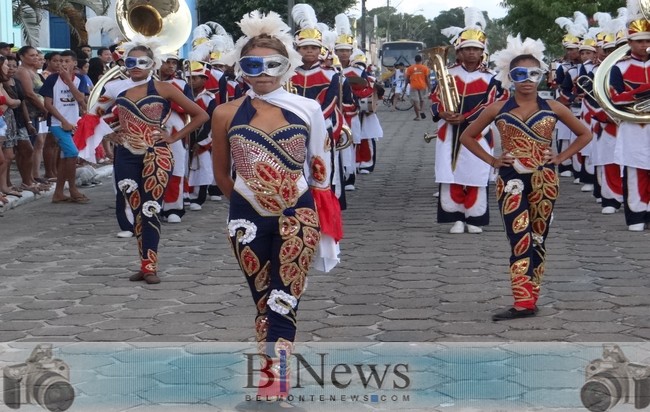 Festival de fanfarras encerra os festejos dos 123 anos de Belmonte.