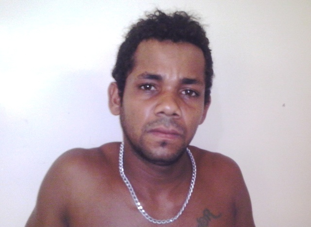Policiais de Belmonte tiram mais um traficante das ruas da cidade.
