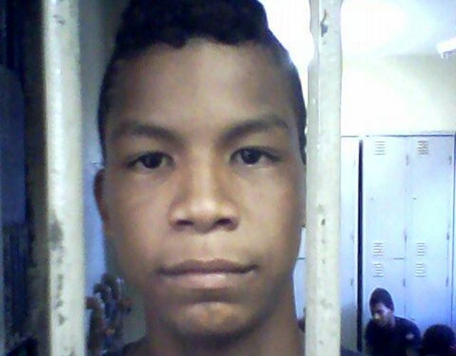 Preso jovem que teria incendiado o ‘Shopping dos Índios’ em Coroa Vermelha.