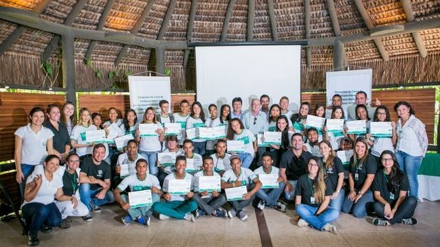 Veracel Celulose contribui para a formação social de jovens multiplicadores.