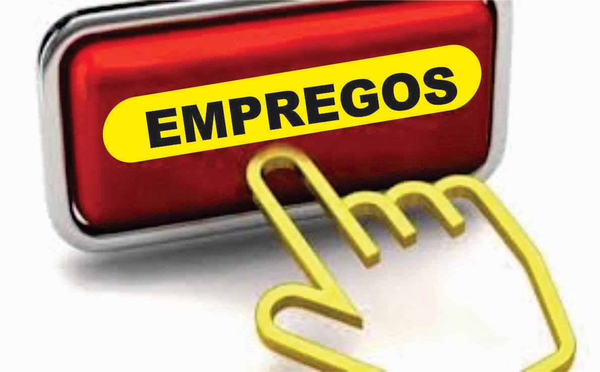 Farmácia Amparo oferece vaga de emprego.