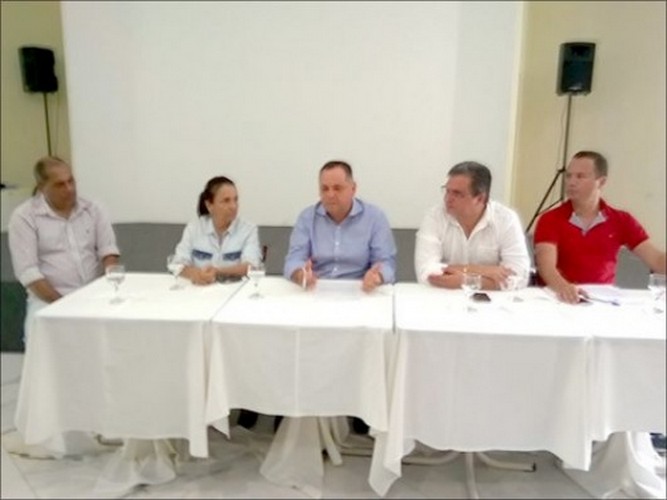 Prefeitos da Costa do Descobrimento se reúnem para discutir crise dos municípios.