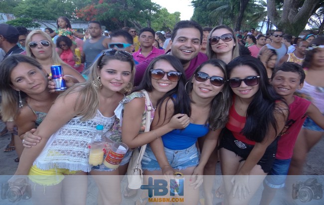 Bloco Puta Vea e Bloco Xamego agitaram a avenida na segunda-feira de Carnaval.