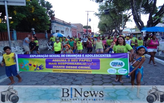 Bloco 100 sai na avenida e conscientiza sobre os direitos das crianças e adolescentes.