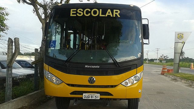 Secretário de Educação de Guaratinga esclarece uso indevido de ônibus escolar durante o carnaval.