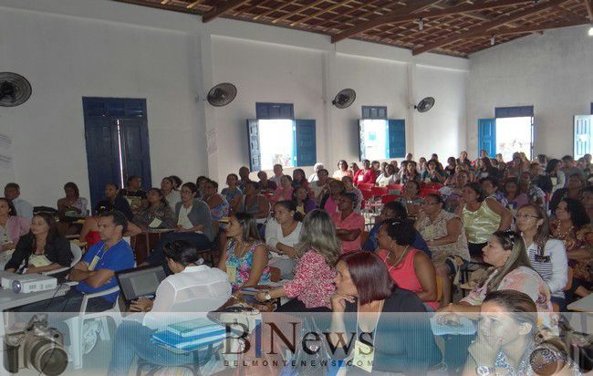 Secretaria de Educação realiza Audiência Pública para Elaboração do Plano Municipal de Educação