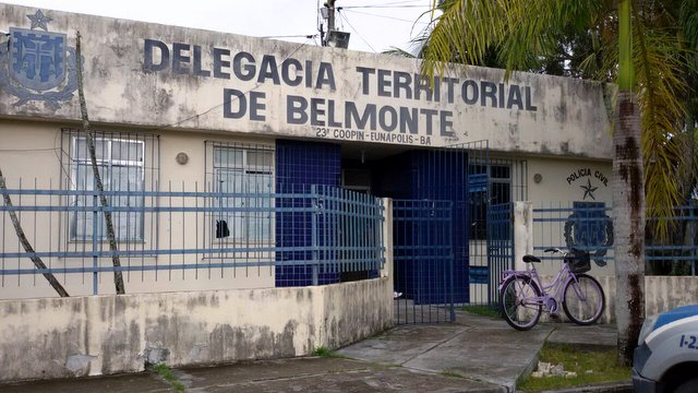 Polícia Militar apresenta foragido de Brasília que estava escondido em Belmonte.