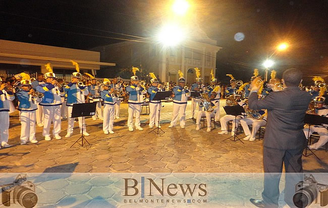 Grande público belmontense aplaude calorosamente o VII Festival de Fanfarras.