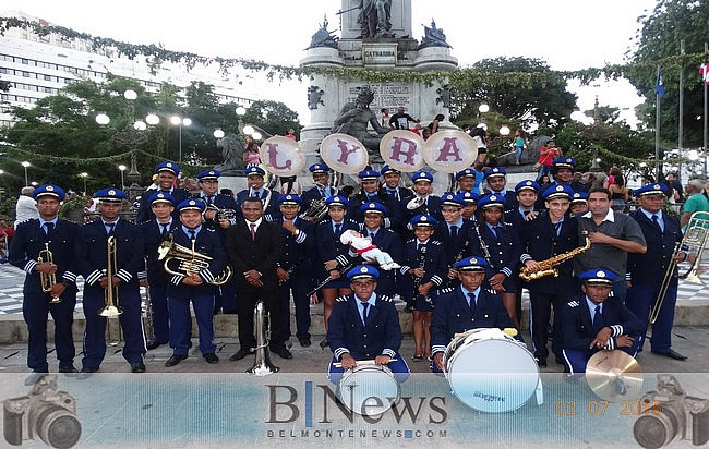 Acordes belmontenses ecoam e impressionam na comemoração ao 02 de julho em Salvador.