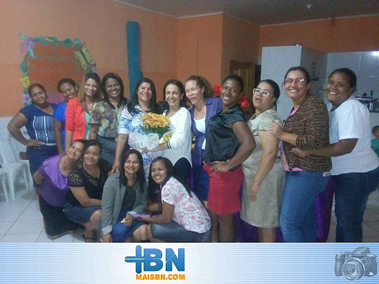 Prefeita Alice participa de Café da Tarde com mulheres da Assembleia de Deus em Barrolândia.