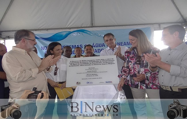 Prefeita Alice e autoridades inauguram sistema de abastecimento de água em Petrolândia