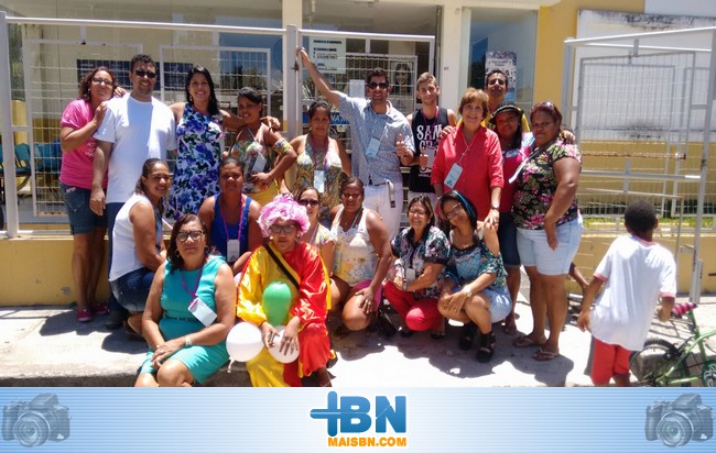 Funcionários do Posto de Saúde do Bairro Ponta de Areia promovem grande festa para as crianças.