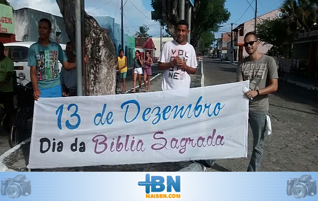 Assembleia de Deus e Primeira Igreja Batista comemoram o Dia da Bíblia em Belmonte.