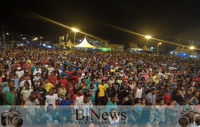 Grande Público lota o circuito da folia para curtir o 4º dia do Belmonte Folia 2016.