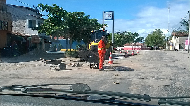 Governador anuncia recuperação da BA-001 e reacende a esperança da ligação Belmonte X Canavieiras.