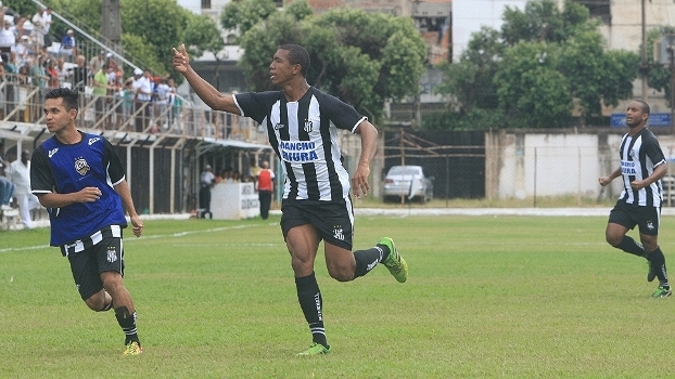 Artilheiro do Brasil era pintor até os 19 anos em Belmonte e sonha em jogar na Vila.