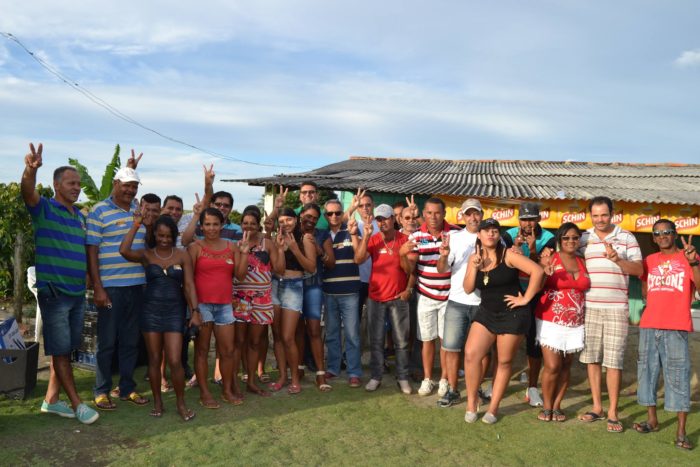 Grupo político do candidato a prefeito Iêdo Elias visita comunidades da zona rural de Belmonte..