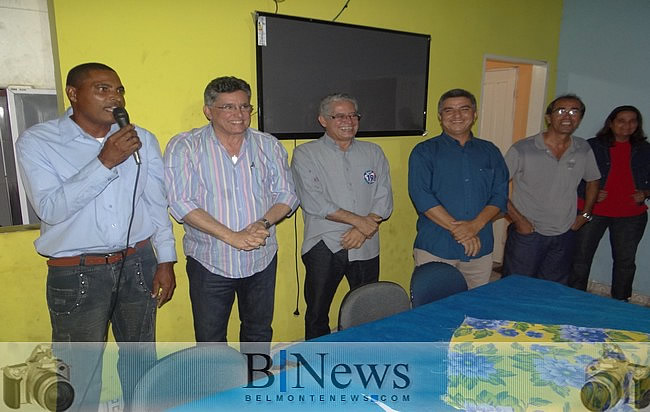 Jânio Natal e Janival participam de reunião na Sede da Marisqueiras no Bairro da Biela.