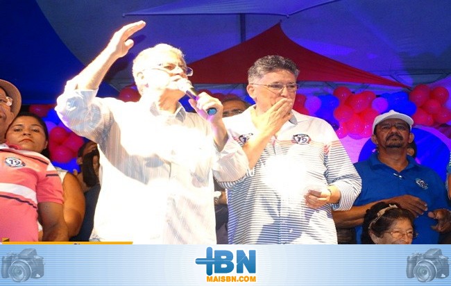 Grupo Político do candidato Jânio Natal emite nota explicando cancelamento de comício em Barrolândia.
