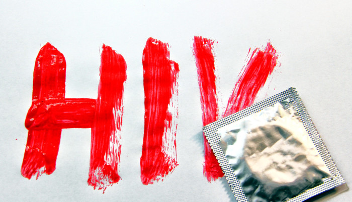 Ministério afirma que 260 mil brasileiros sabem de infecção por HIV, mas não se tratam.