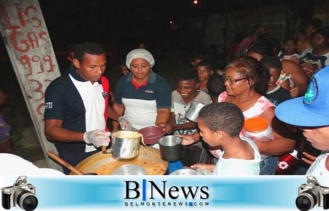 Jovens da Igreja Universal distribuem sopão nos Bairros Bom Jardim e São Benedito.