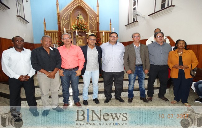 Vereadores são homenageados na 4ª Noite da tradicional Novena de Nossa Senhora do Carmo.