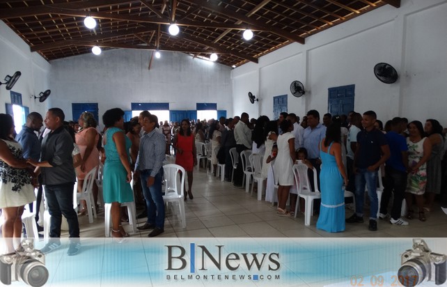 40 casais oficializam o matrimônio em casamento coletivo realizado em Belmonte.