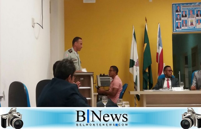 Comandante do 8º Batalhão apresenta a Belmonte os resultados das operações da Polícia Militar.