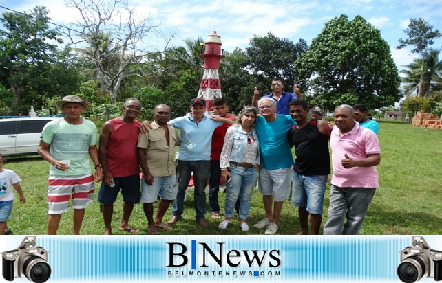 Comunidade da CÊPA comemora a chegada da energia elétrica.