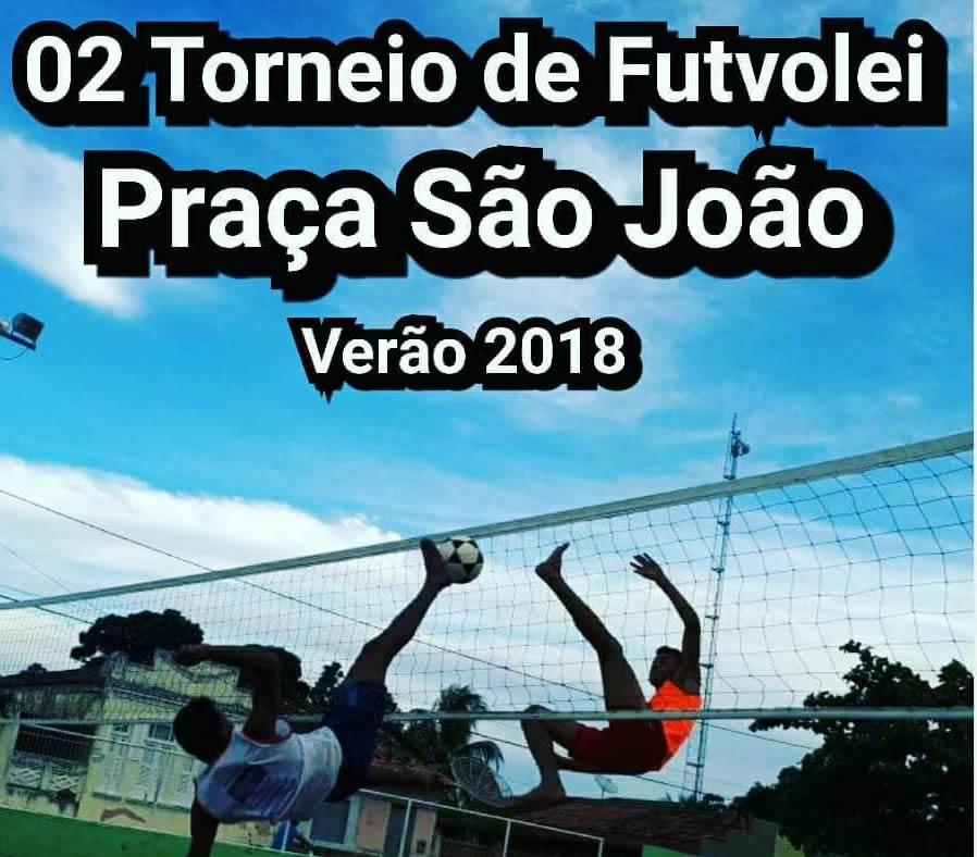 Esportistas se reúnem para confraternizar no 2º Torneio de Futvolei da Praça São João.