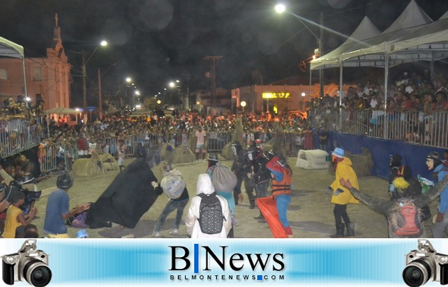 Grande público comparece para assistir a primeira noite do 2º Festival de Boi Duros de Belmonte.