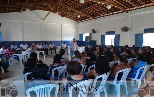 Acordo entre Prefeito e Professores acaba com movimento grevista em Belmonte.