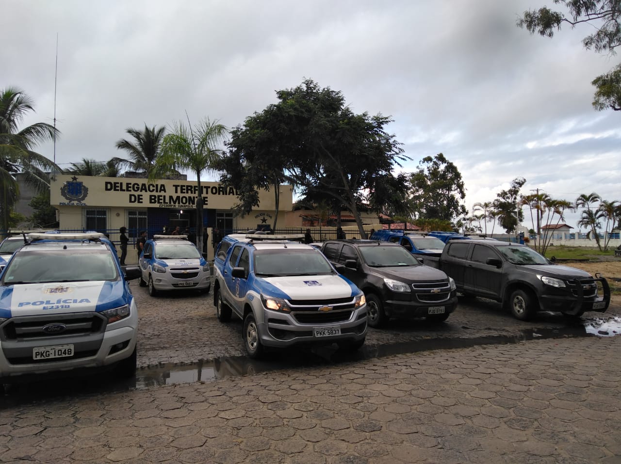 Polícia Civil realiza operação de combate ao crime em Belmonte.