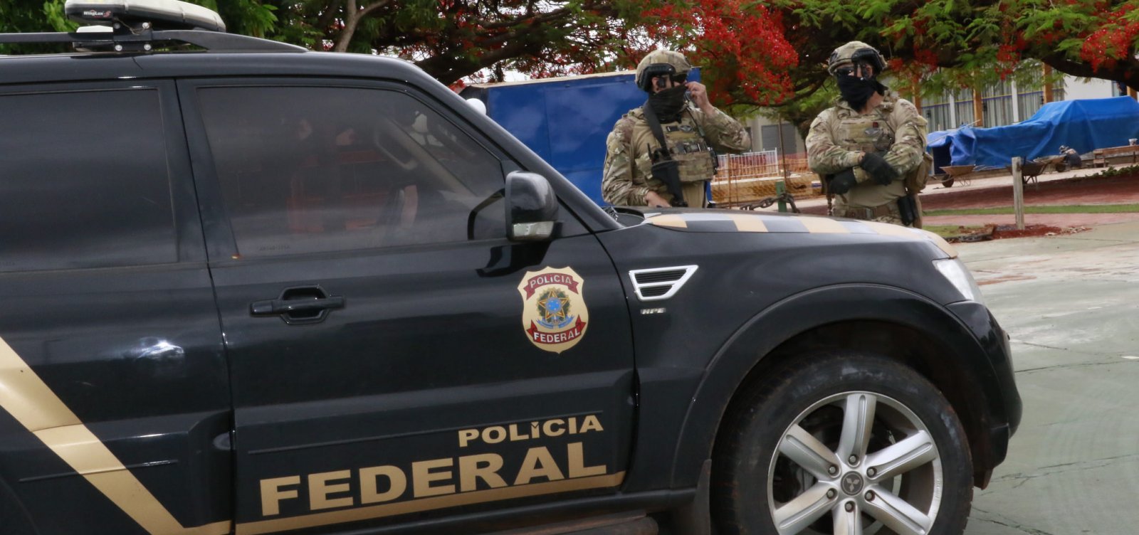 Polícia Federal realiza operação para apurar desvios de verbas federais em Itapebi.