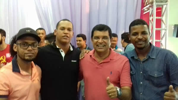 Jovens belmontenses filiados ao PC do B se encontram com o Deputado Federal Davidson Magalhães.