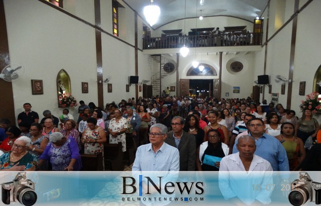 Noite da Câmara de Vereadores, na Novena de N.S do Carmo, permanece lotada.