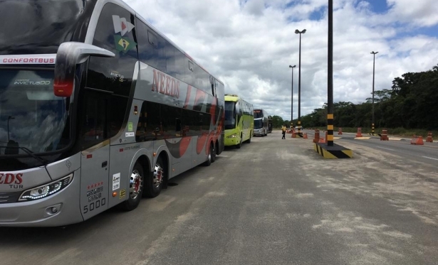 Prefeitura inicia cobrança de taxas de acesso e circulação de ônibus e similares em Porto Seguro.