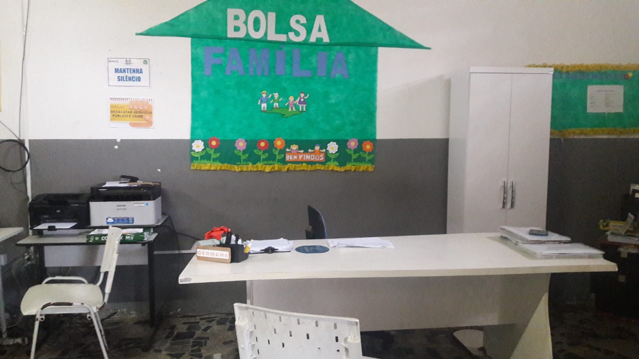 Bandidos invadem sede do CRAS e furtam computadores computadores com dados do Bolsa Família.