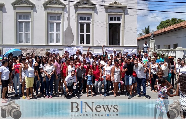 Greve dos professores chega ao final em Belmonte e dias parados serão repostos pela categoria.