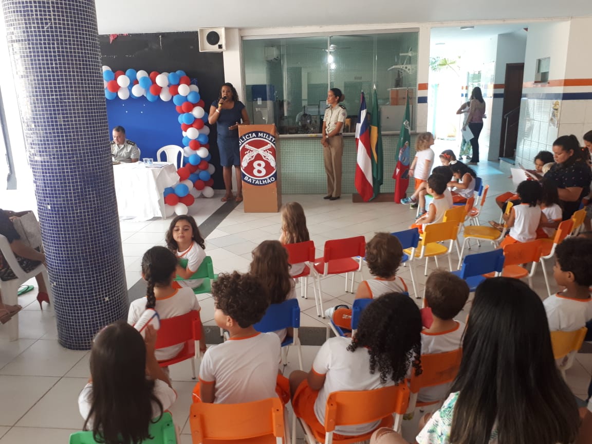 Polícia Militar e Colégio Mater promovem a formatura de mais uma Turma Infantil do PROERD em Porto Seguro.