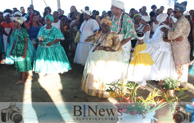 Fé e religiosidade marcam os festejos em homenagem à Iemanjá em Belmonte.