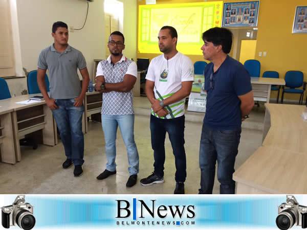 Professores de Belmonte recebem formação para a educação no campo.