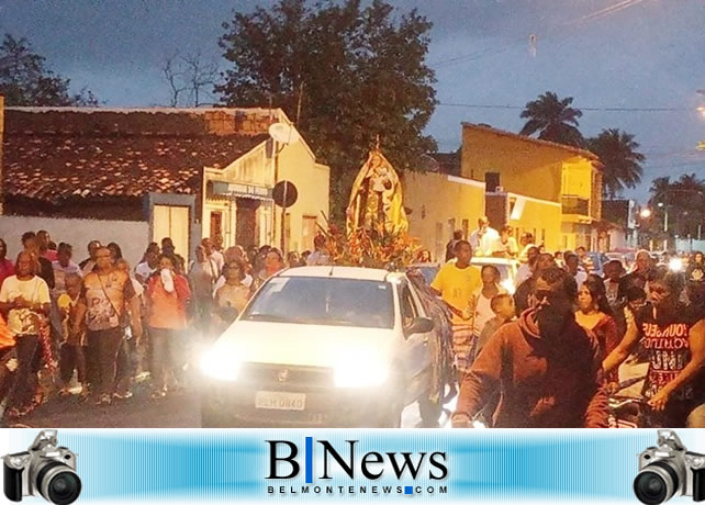 Grande carreata marca a abertura do Novenário de Nossa Senhora do Carmo.