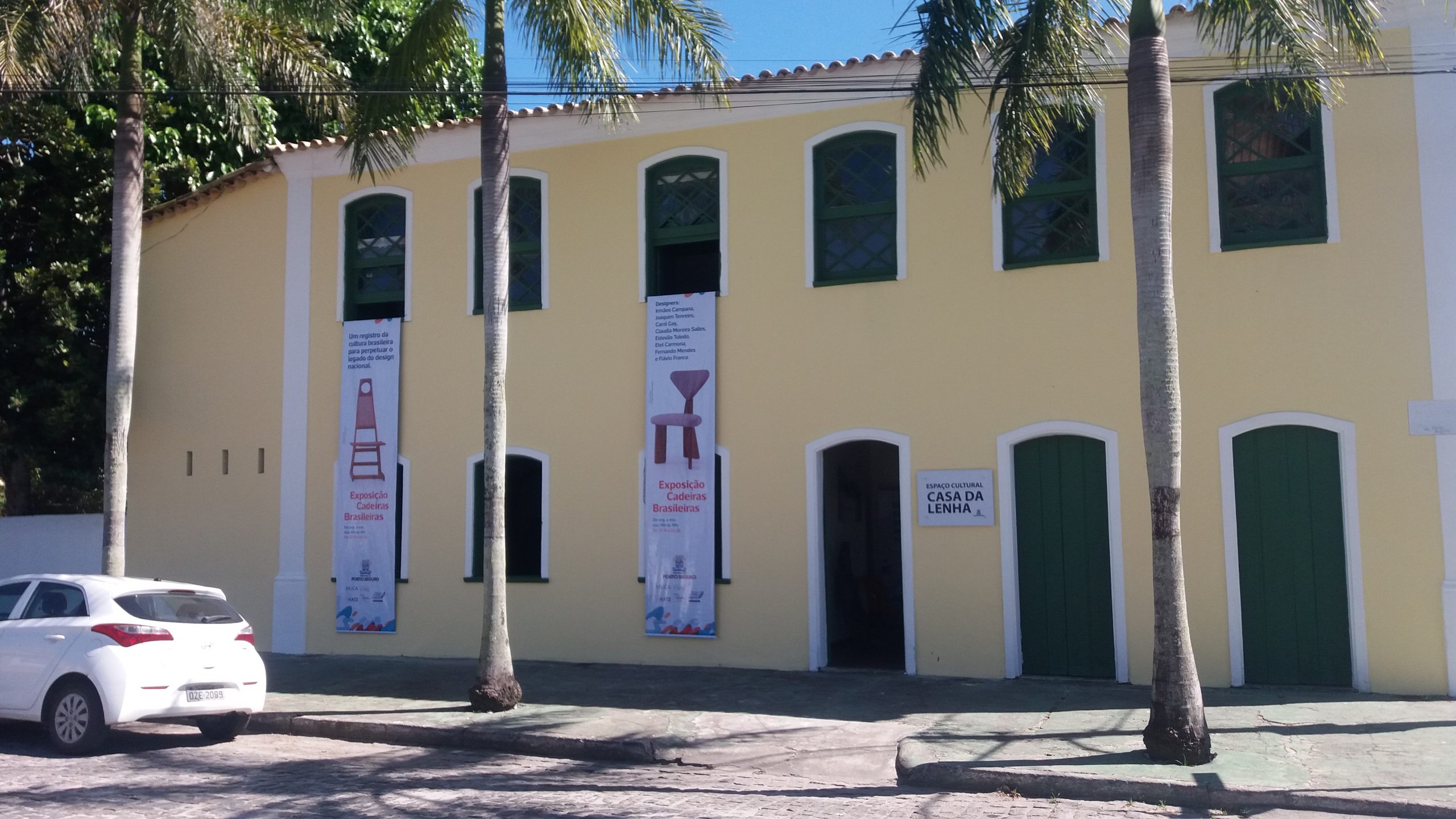 Museu das Cadeiras Brasileiras de Belmonte realiza exposição em Porto Seguro.