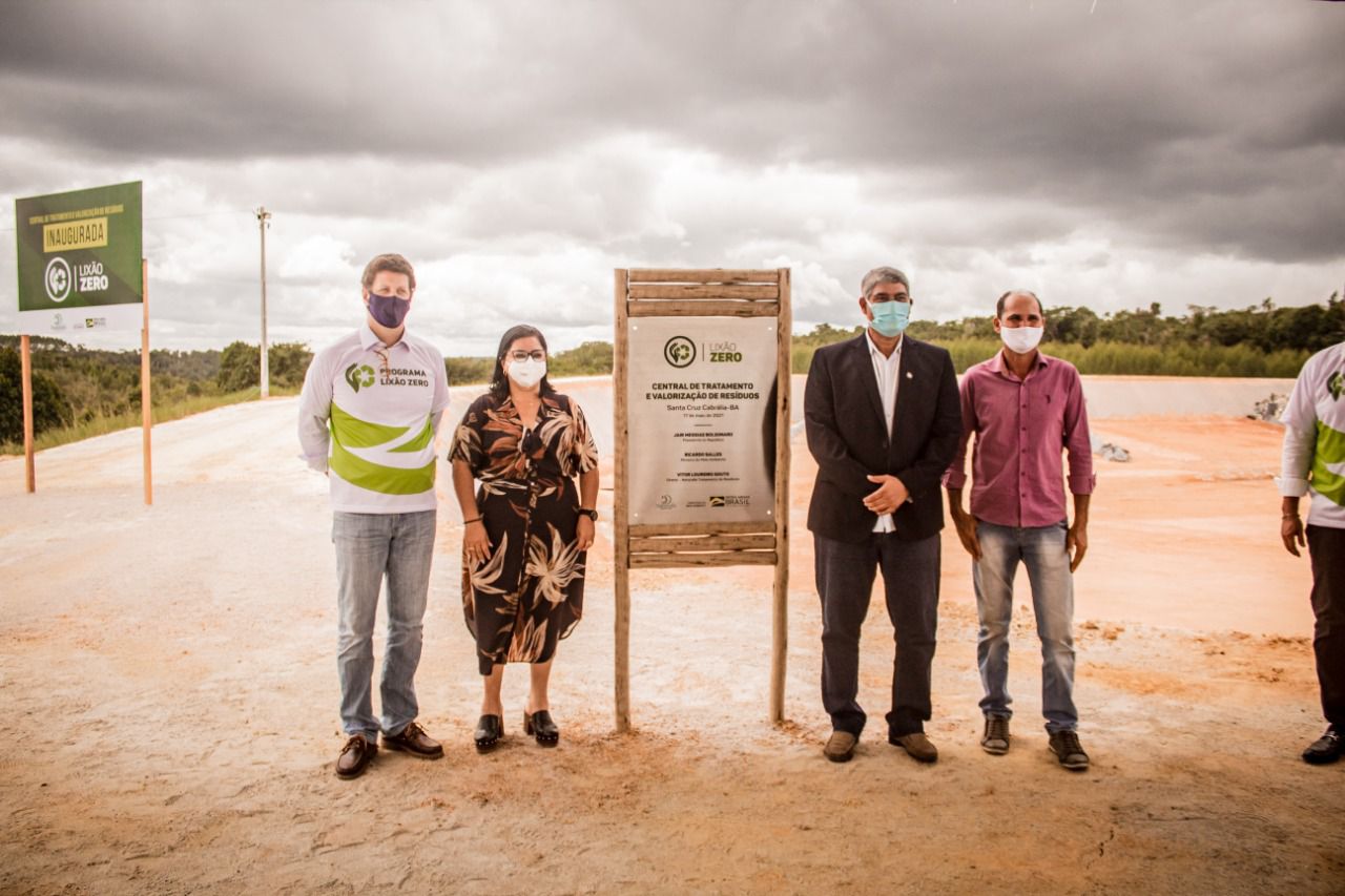 Ministro do Meio Ambiente inaugura central de tratamento de resíduos em Santa Cruz Cabrália