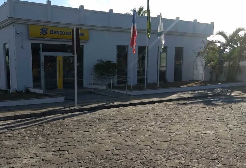Após funcionários testarem positivo para o COVID-19, Banco do Brasil permanece fechado em Belmonte.
