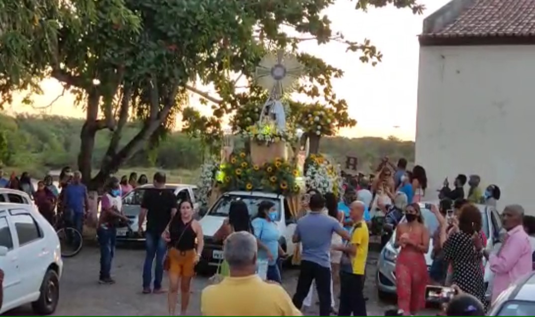 Grande carreata encerra festejos em homenagem à Nossa Senhora do Carmo em Belmonte.